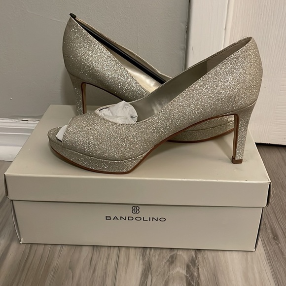 BANDOLINO BRAYDEN GLITTER PUMPS - Picture 2 of 6